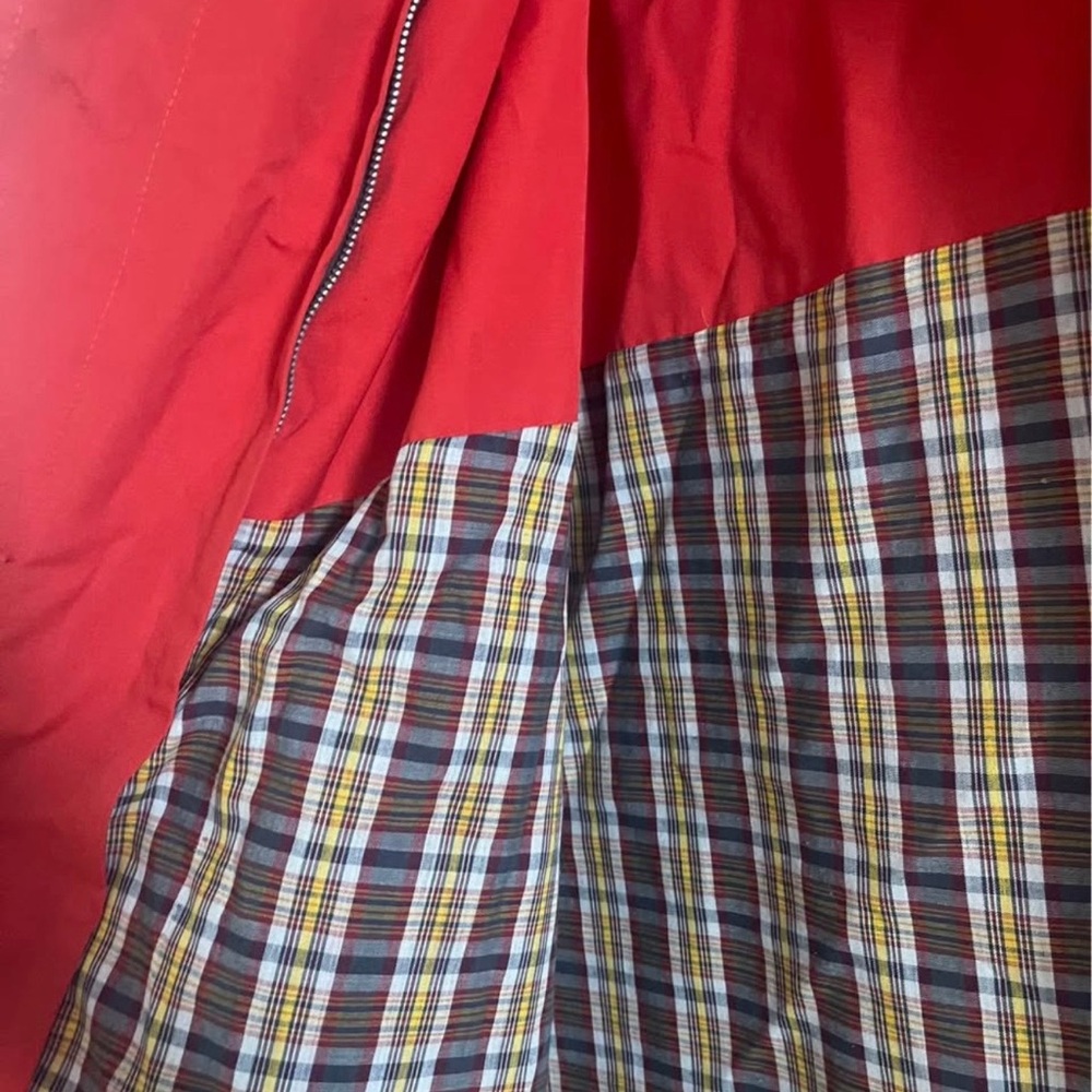 Vintage Lady Forecaster trench coat, dating to the late 1960s–1970s - Picture 6 of 9